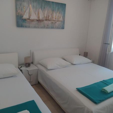 Apartmani Trubi 2 Vodice Esterno foto