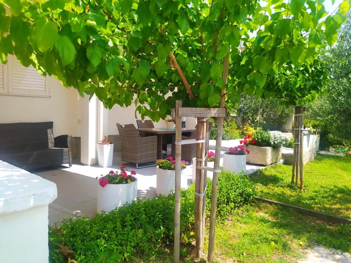 Apartmani Trubi 2 Vodice Esterno foto