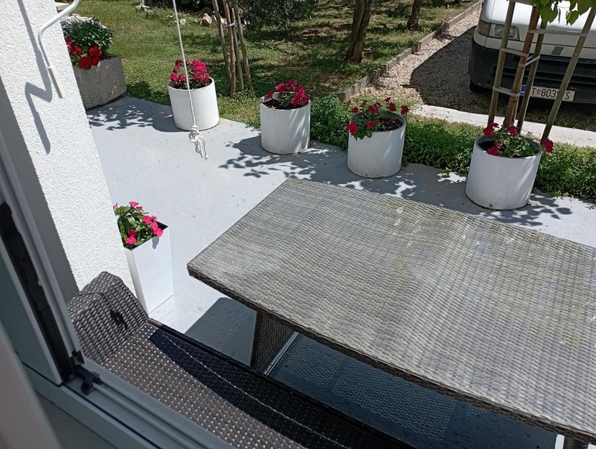 Apartmani Trubi 2 Vodice Esterno foto