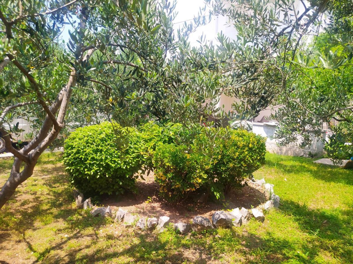 Apartmani Trubi 2 Vodice Esterno foto